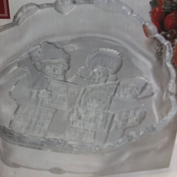 Mikasa Crystal Celebrations Carolers Sweet Dish New in Box - Picture 3 of 9